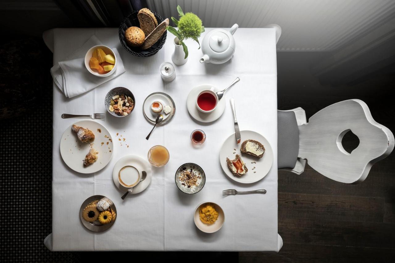 Post Hotel - Tradition & Lifestyle Adults Only San Candido Eksteriør bilde
