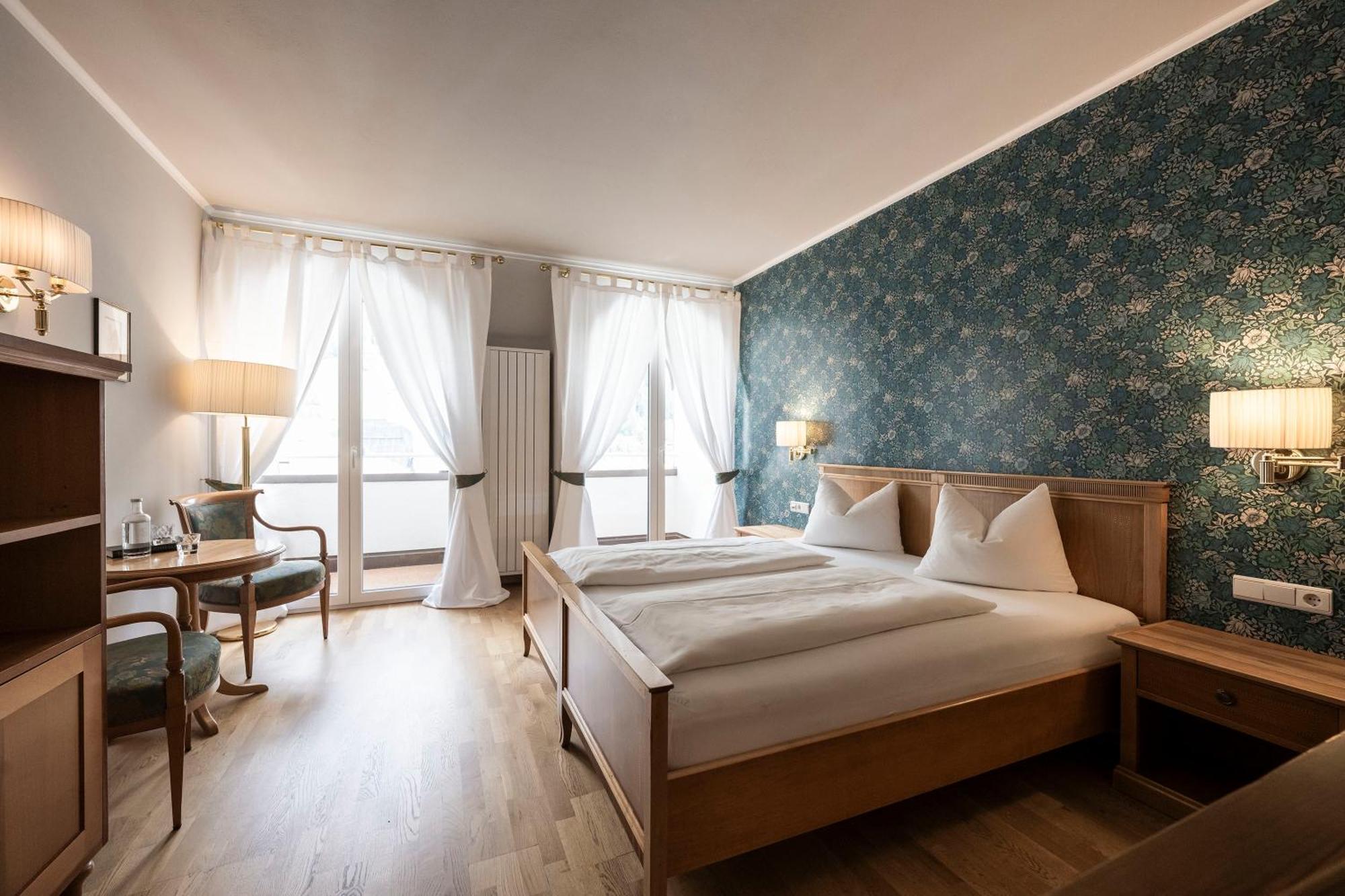 Post Hotel - Tradition & Lifestyle Adults Only San Candido Eksteriør bilde